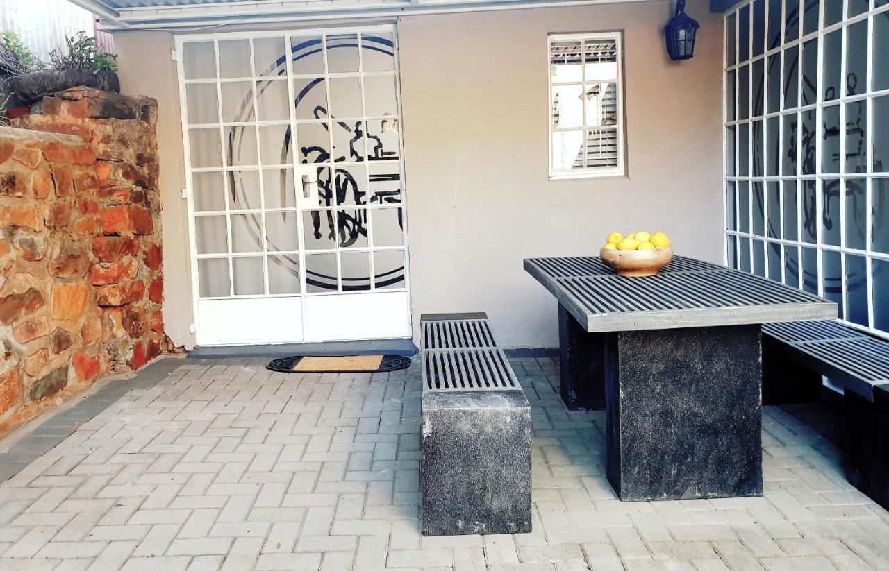 Haggards On Hilldrop Bed & Breakfast Newcastle Bagian luar foto